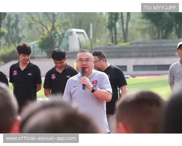 青训选材增加体能测试 比重引发讨论，青少年运动员体能训练书